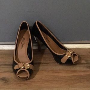 Miss Bison high heels